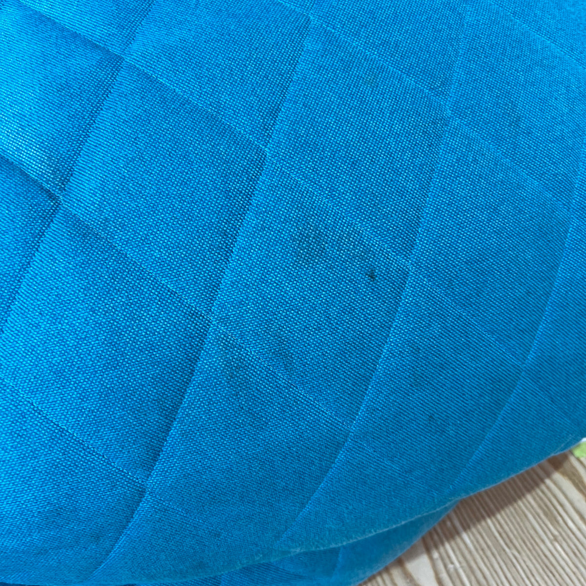 Pusku Pusku Vinyl Bean Bag in Teal
