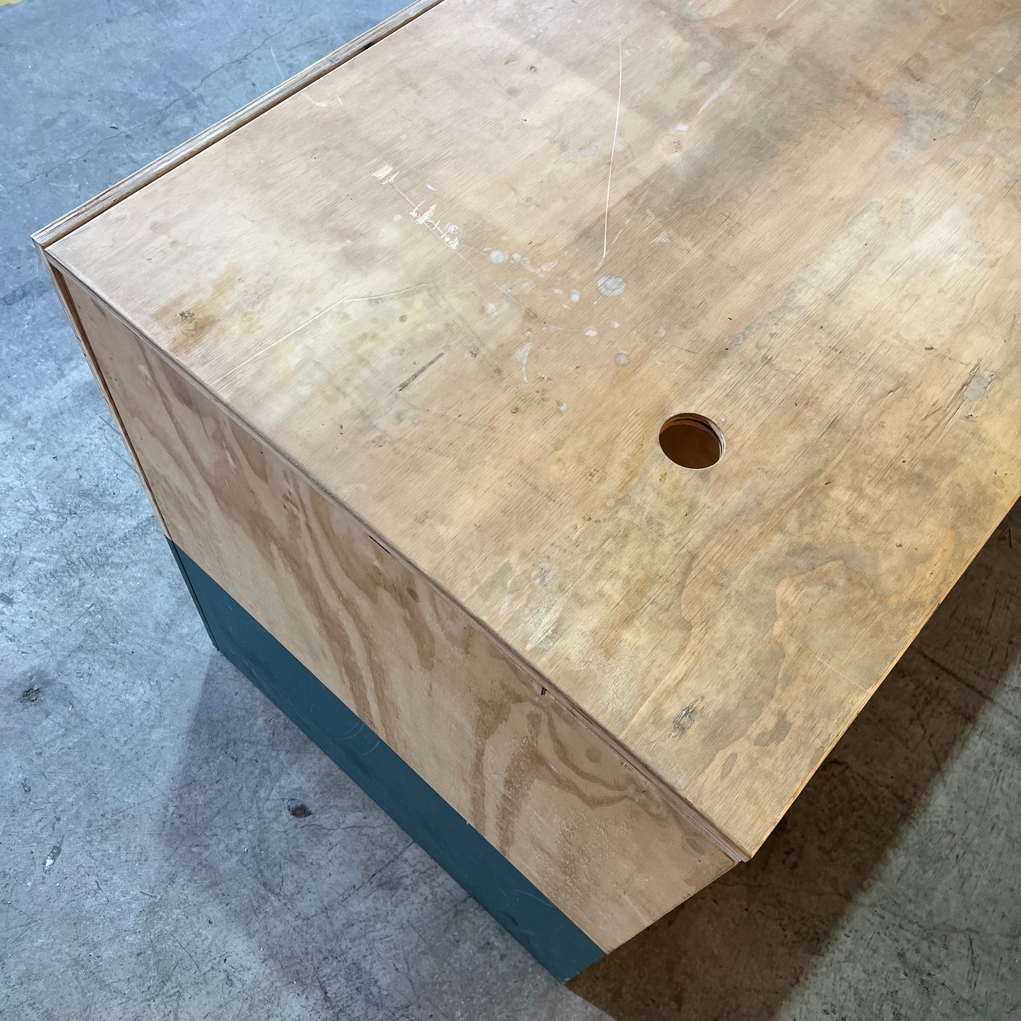 Ply Retail Reception Desk