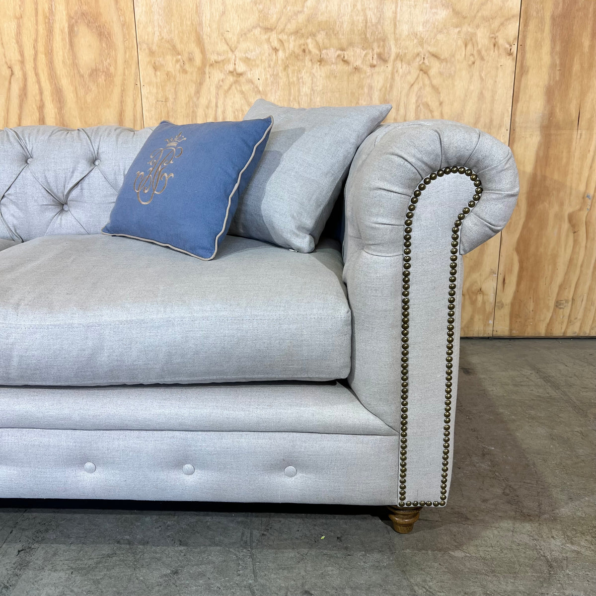 Natural Linen Chesterfield Style Couch/Sofa