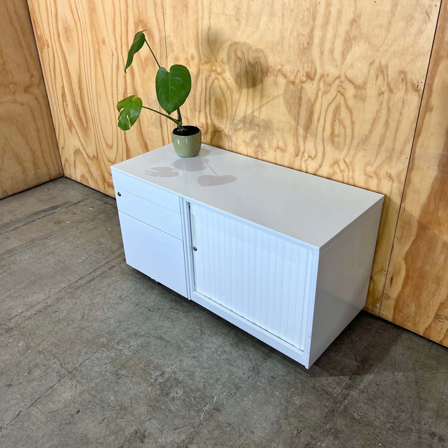 Krost White Drawer Caddy with Tambour Door - No keys