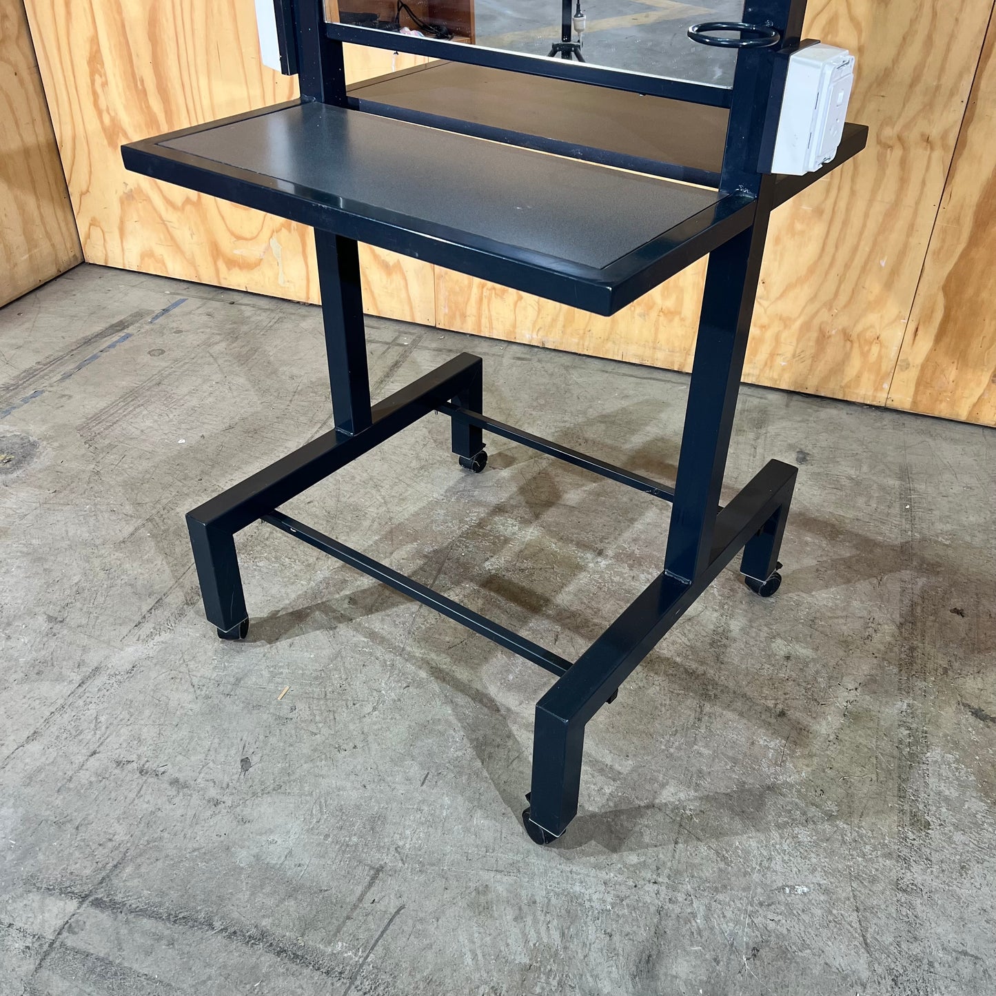 Professional Double-Sided Mobile Salon Station