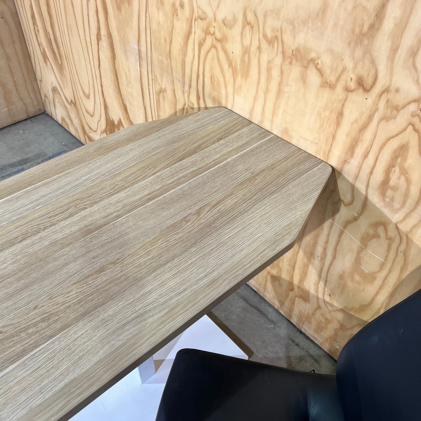 Small Millenia Auton Table on White Metal Base