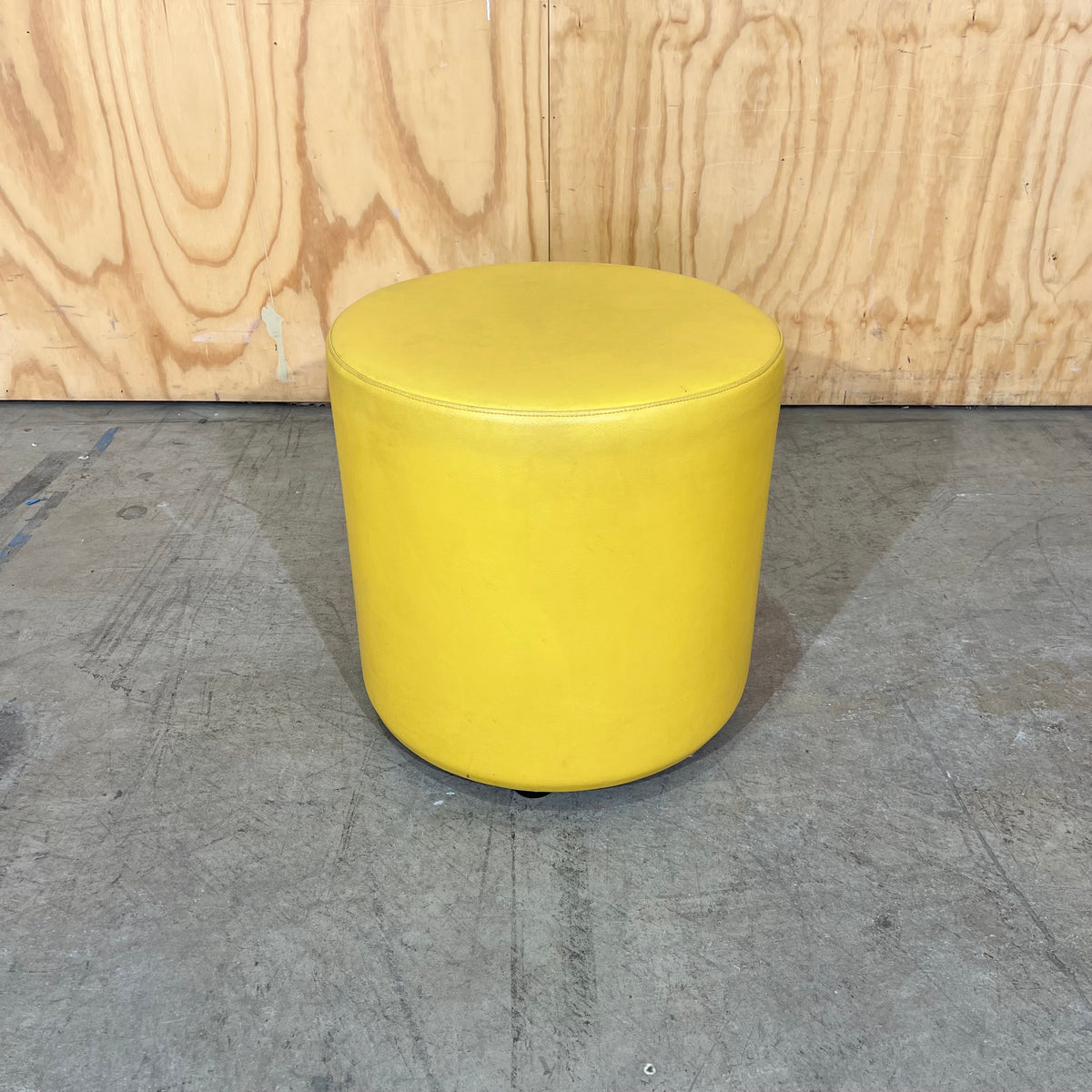 Round Vinyl Upholstered Stool/Ottoman