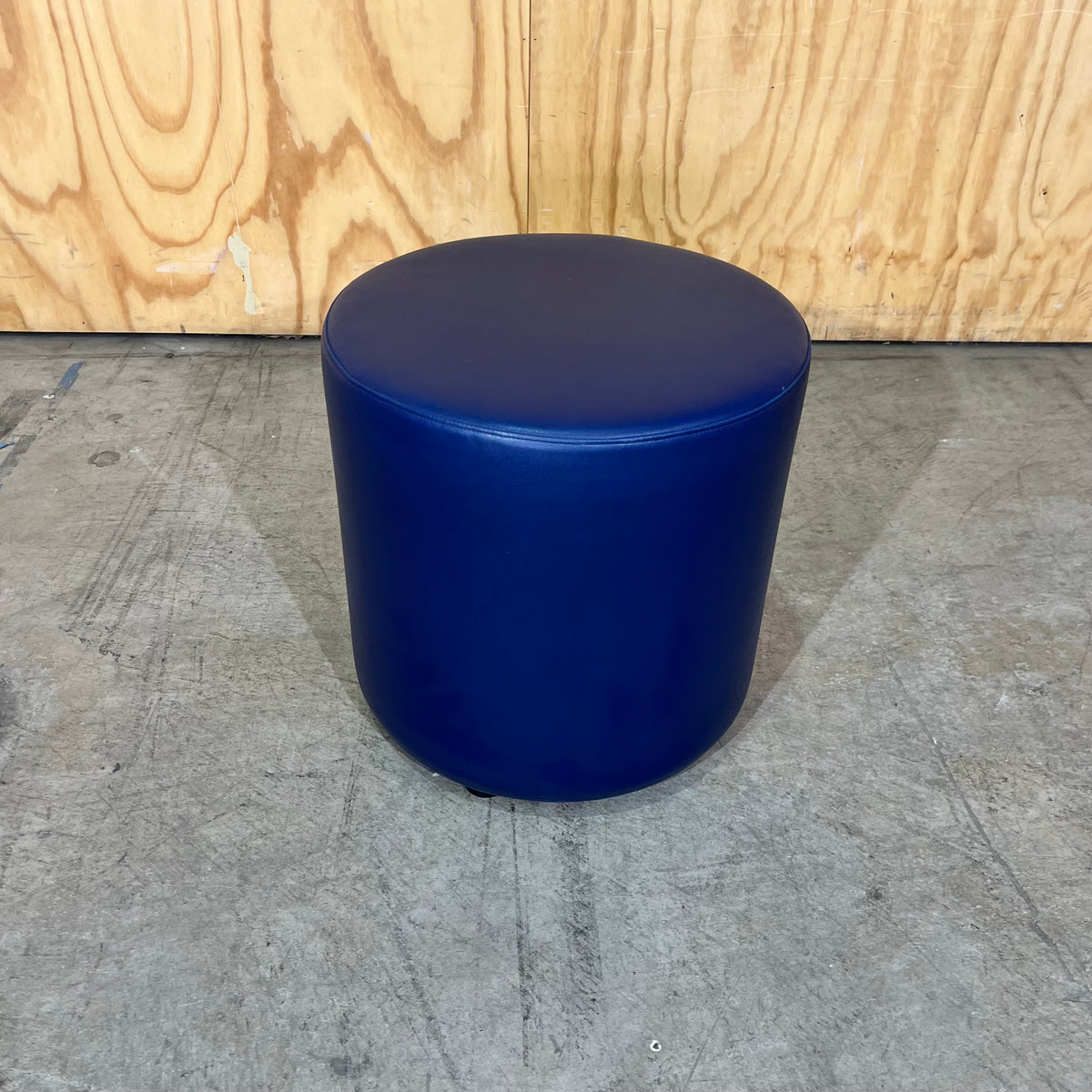 Round Vinyl Upholstered Stool/Ottoman