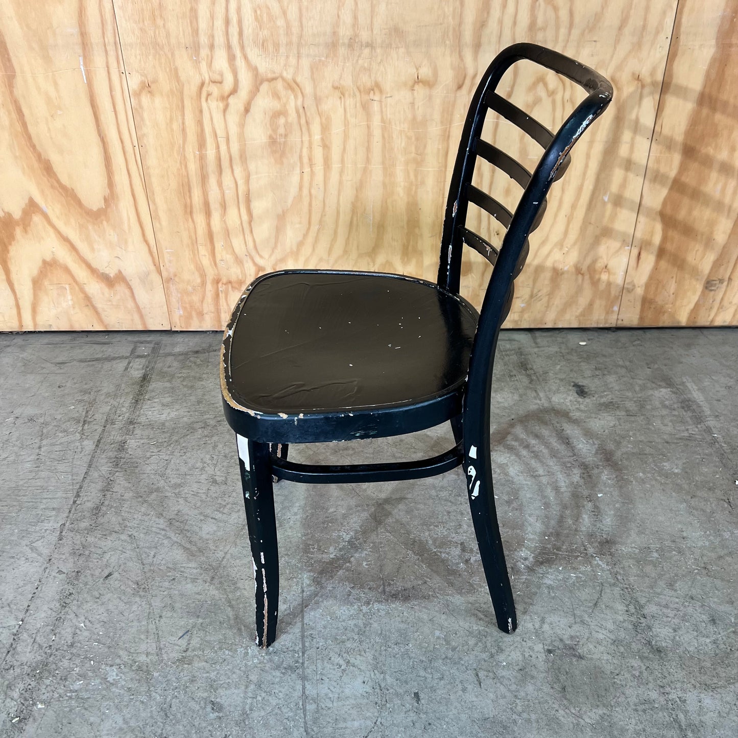 Thonet Horizontal Slat-Back Café Chair