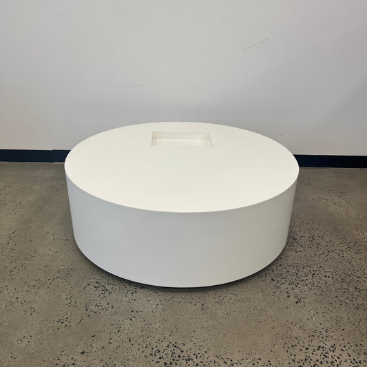 Round Acrylic Coffee Table in White