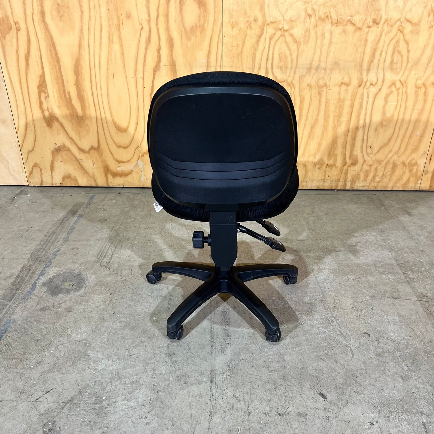 Pago Matrix Medium Backing Chair in Black