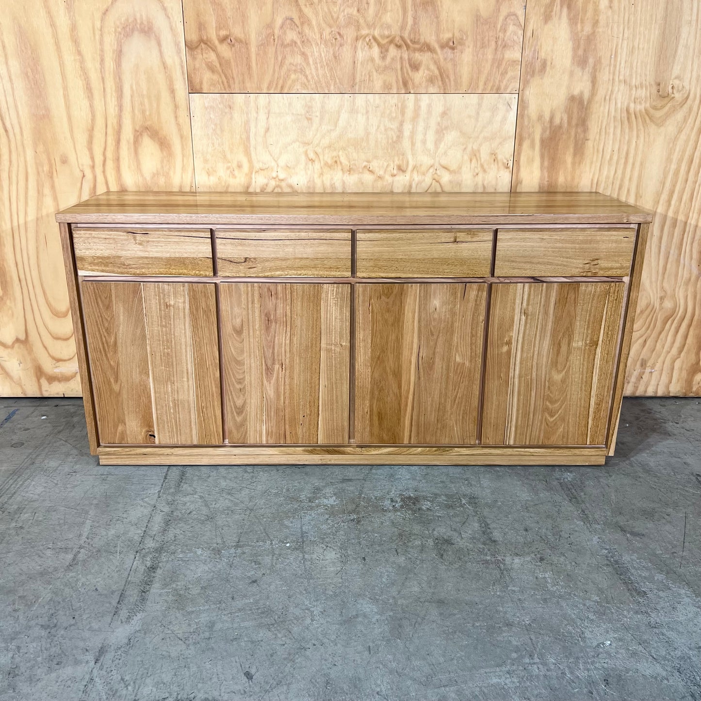 HENSLEY Solid Timber Buffet
