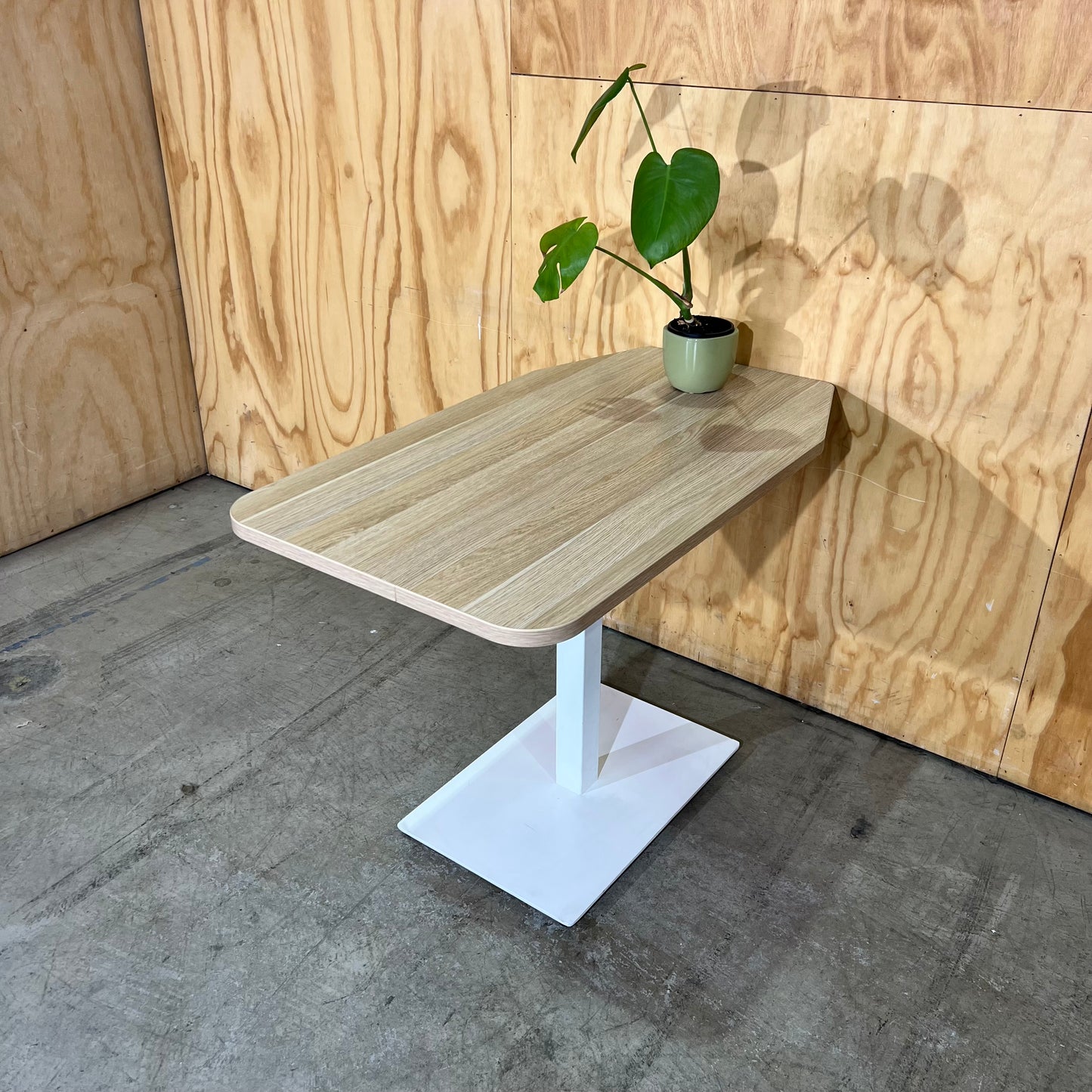 Small Millenia Auton Table on White Metal Base