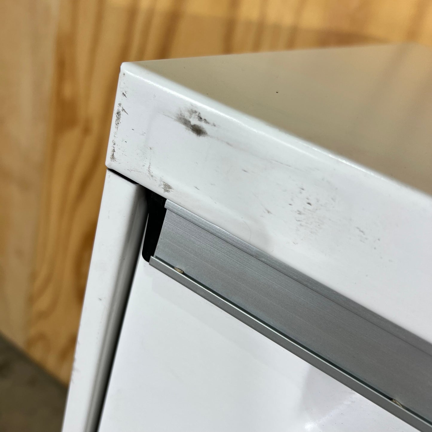 White Metal Four Drawer Filing Cabinet