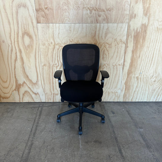 Ergonomic Task Chair on Cofemu Base