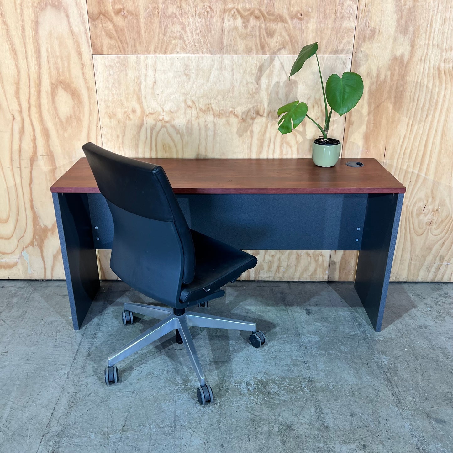 Slimline Straight Desk in Warm Cherry Woodgrain