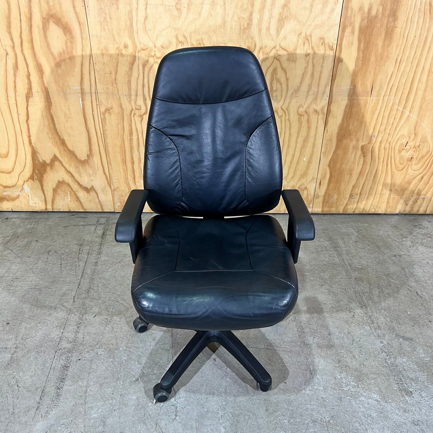 Stateline Leather-Look Executive Chair in Black