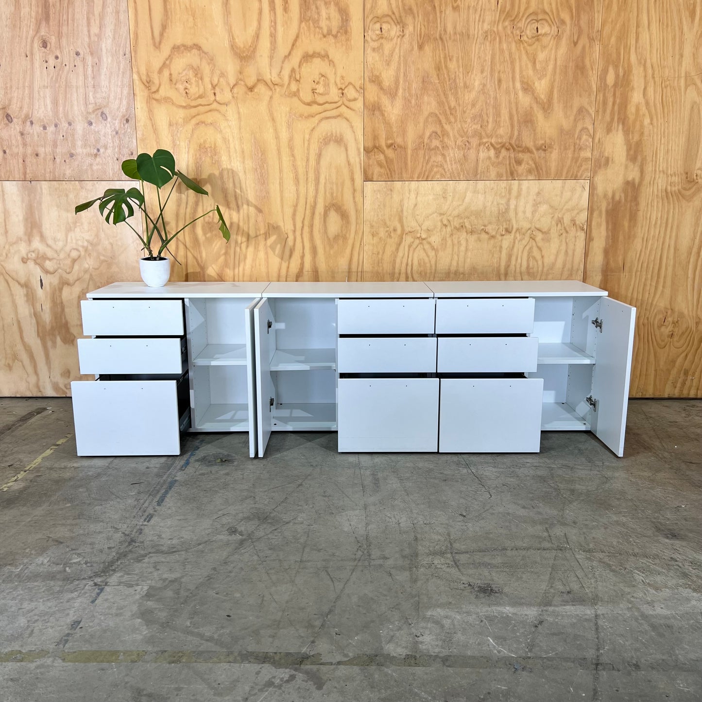 White Modular Office Cupboard (missing handles)