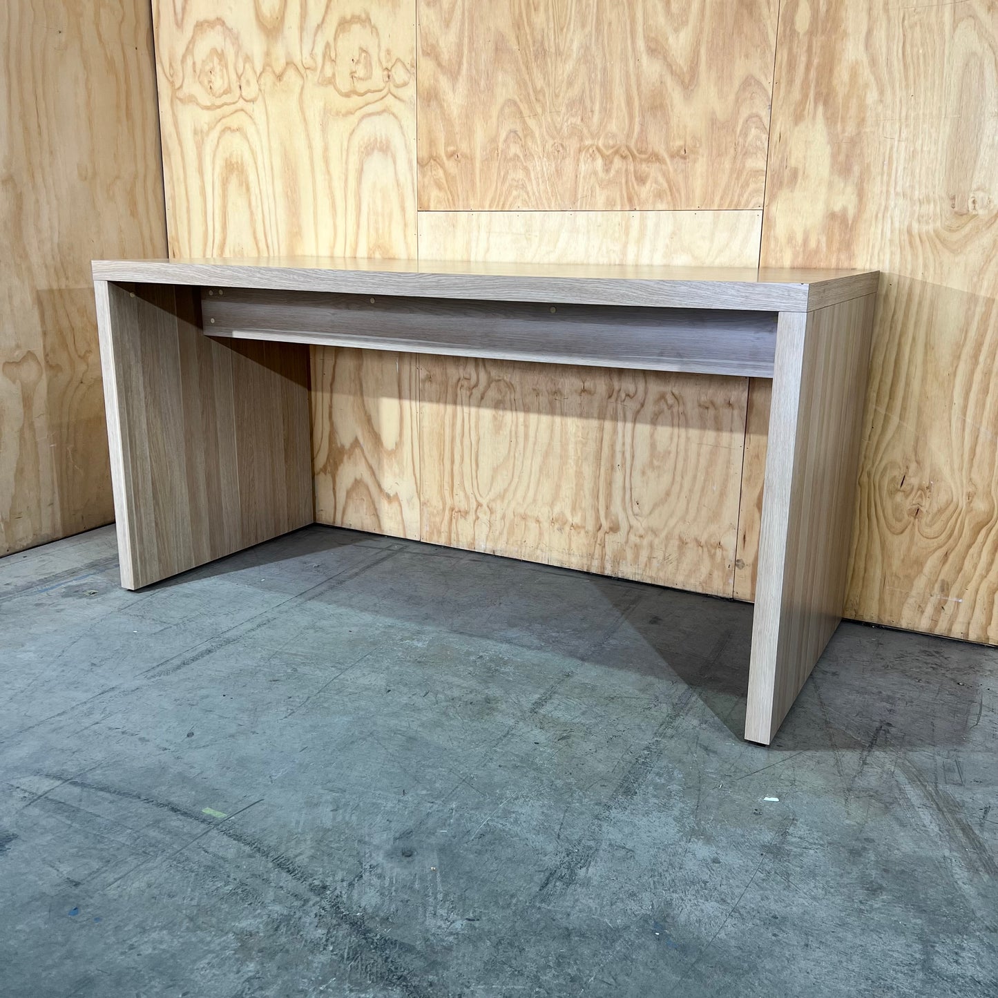 Krost Jive S Counter Table