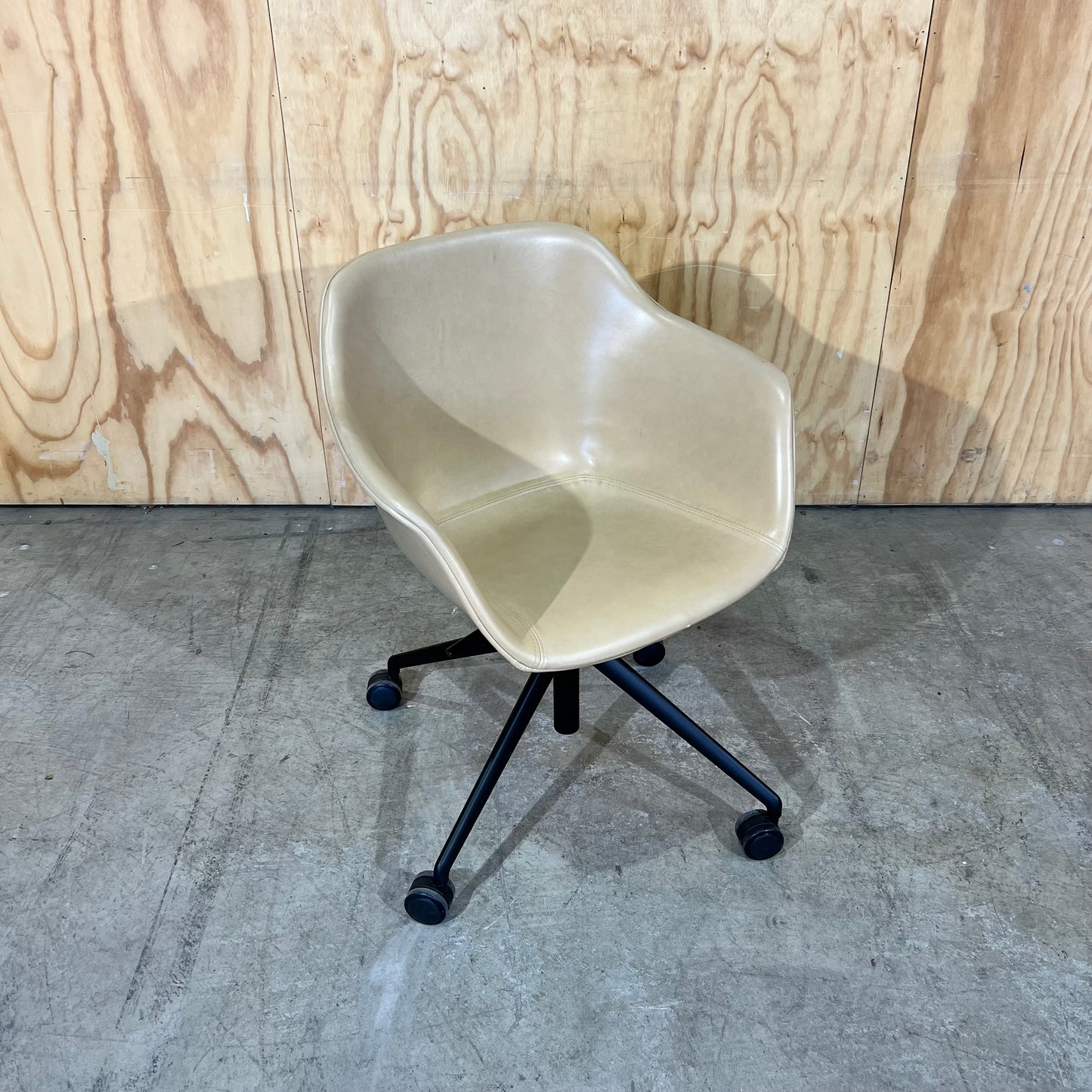 Vinyl Tub Chair by Donati (B Grade)