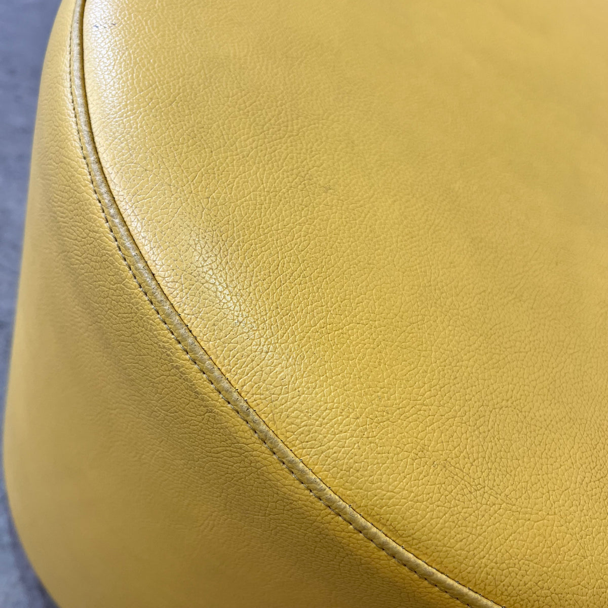 Round Vinyl Upholstered Stool/Ottoman