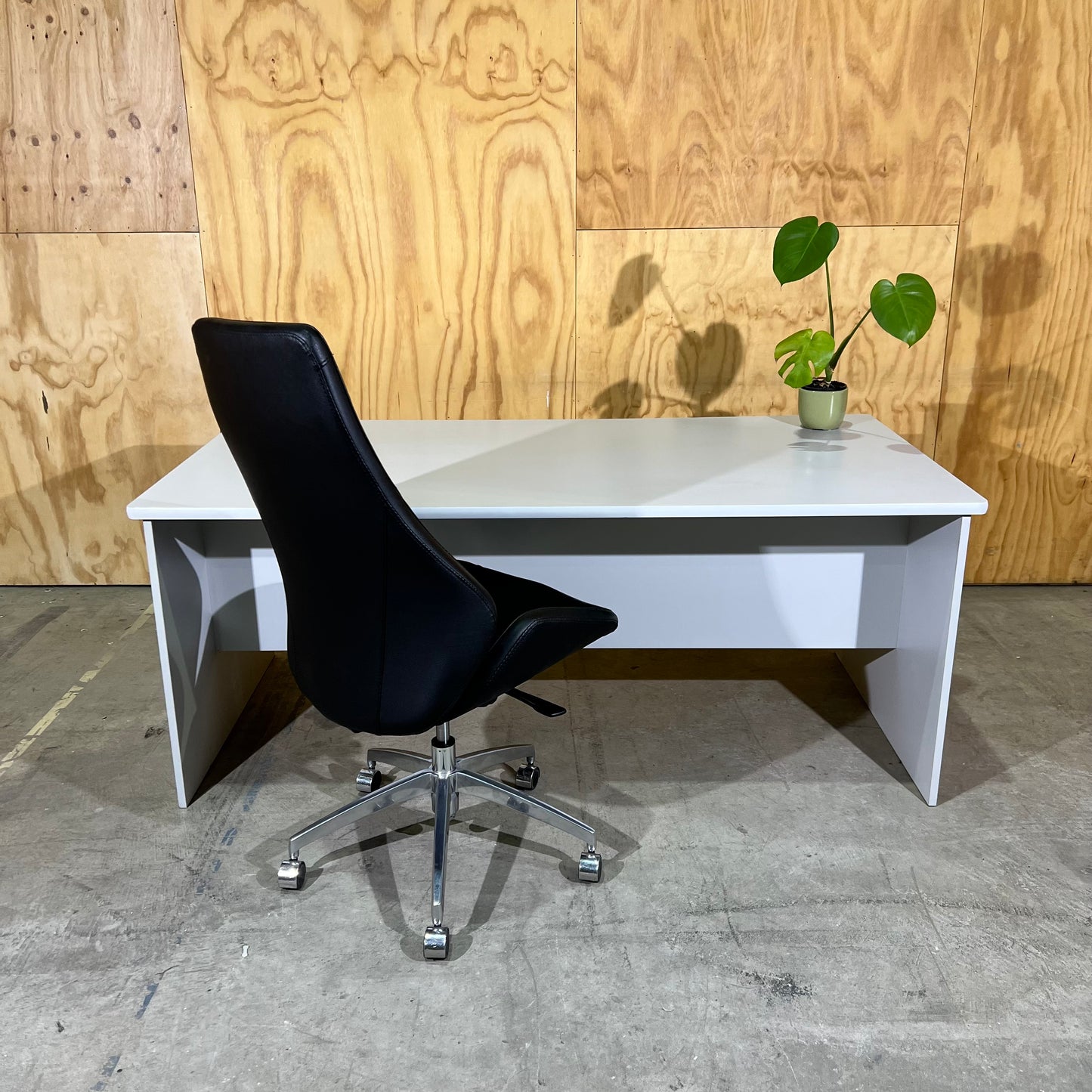 Light Grey Desk with Modesty Screen