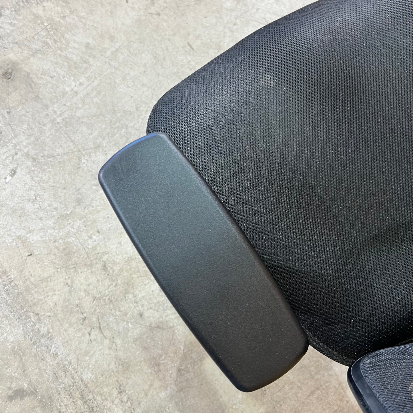 Premium Mesh Task Chair