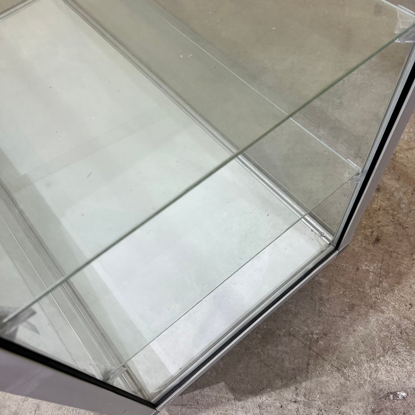 Glass Display Counter