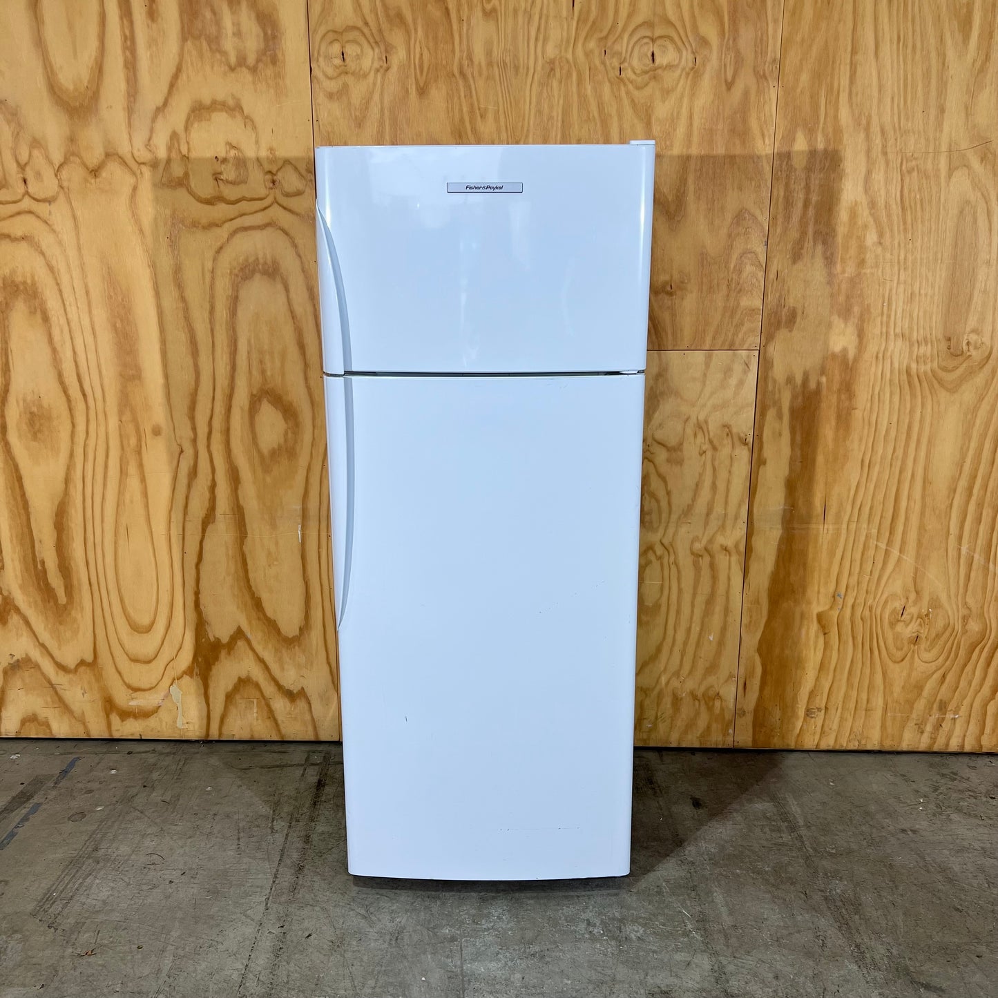 Fisher & Paykel E440T Top Mount Fridge