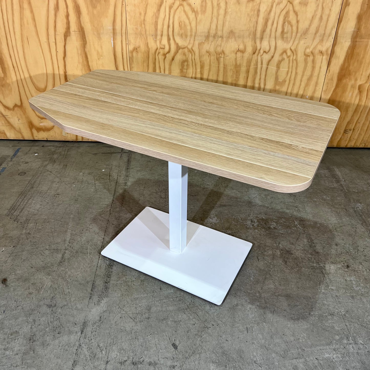 Small Millenia Auton Table on White Metal Base