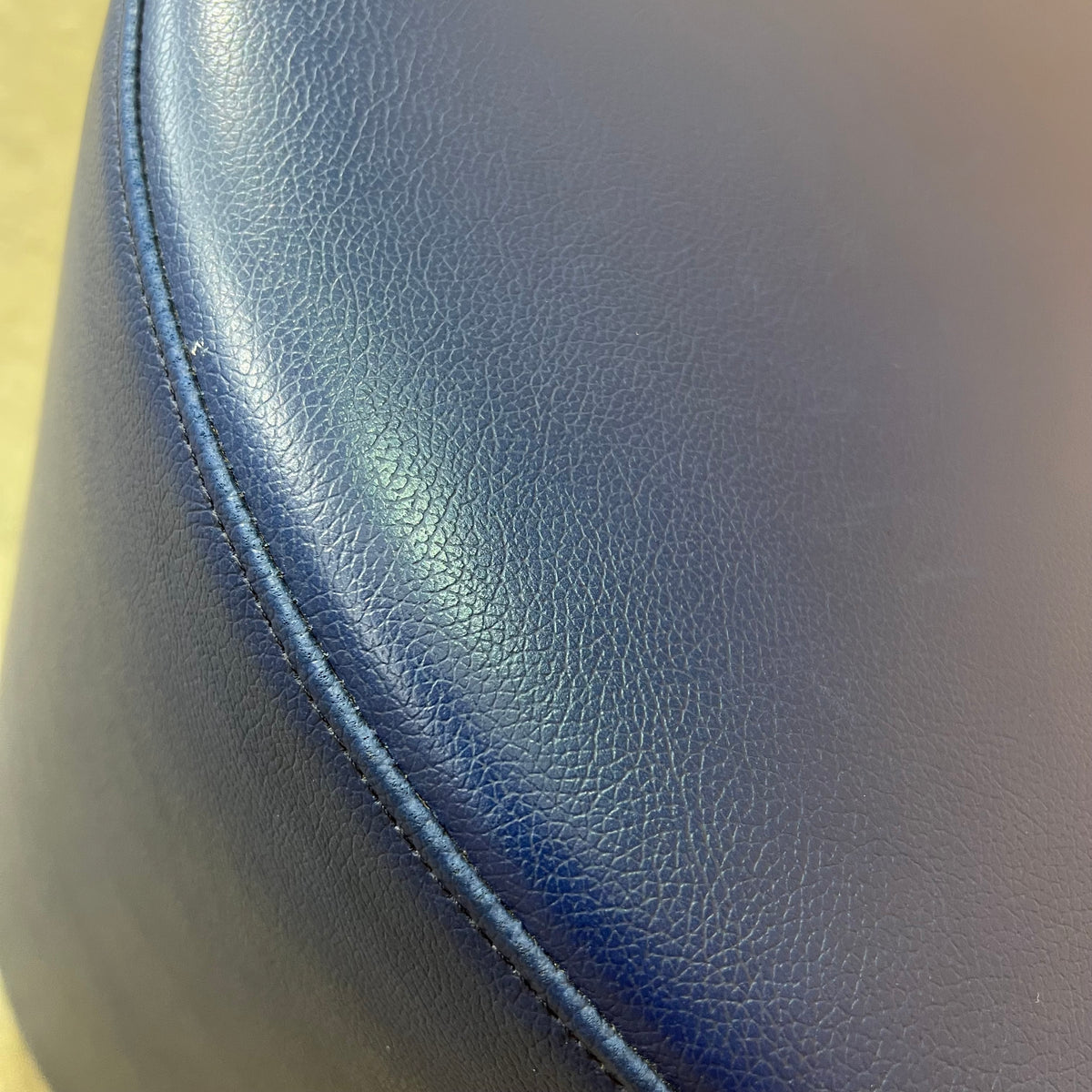 Round Vinyl Upholstered Stool/Ottoman