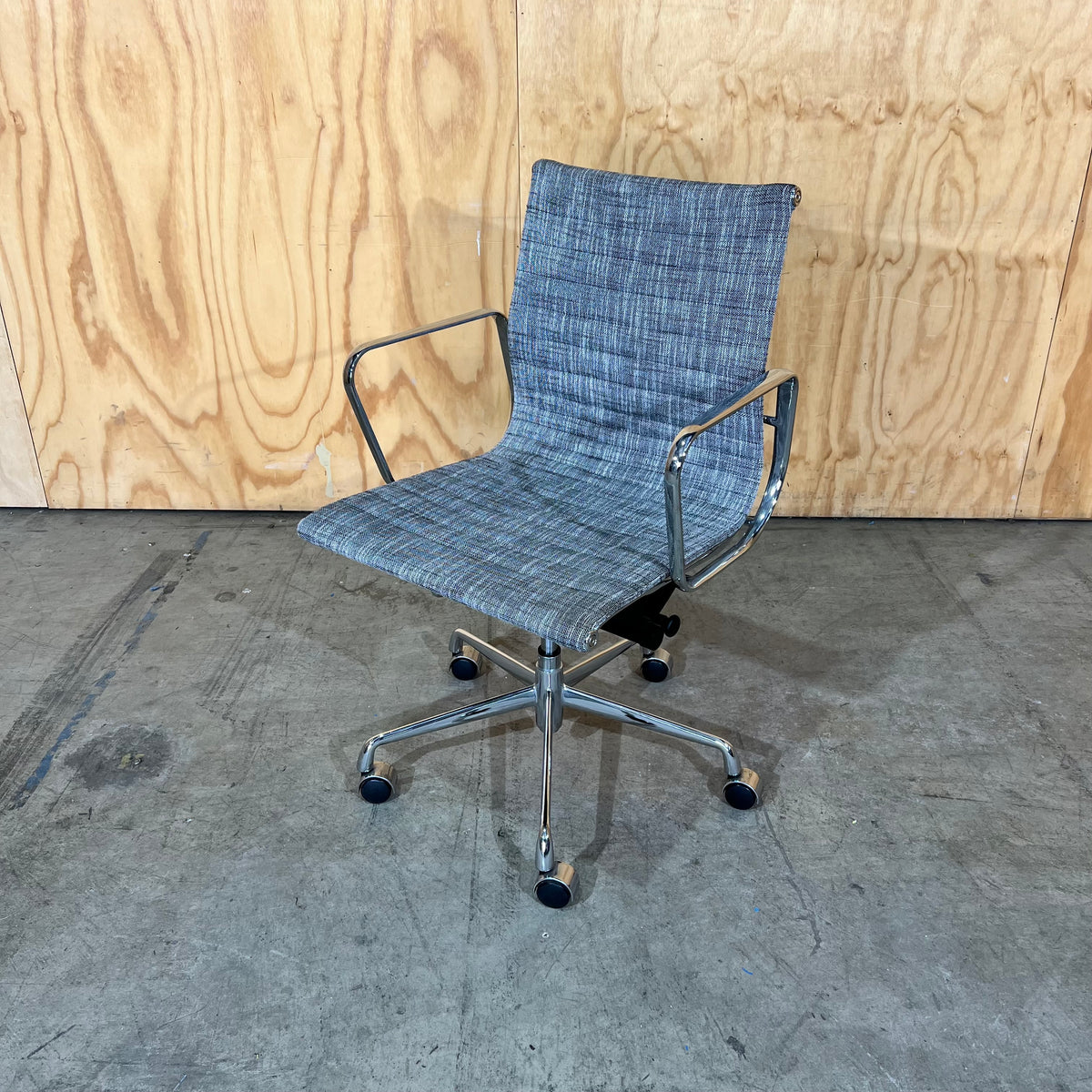 Grey Upholstery and Chrome Task Chair