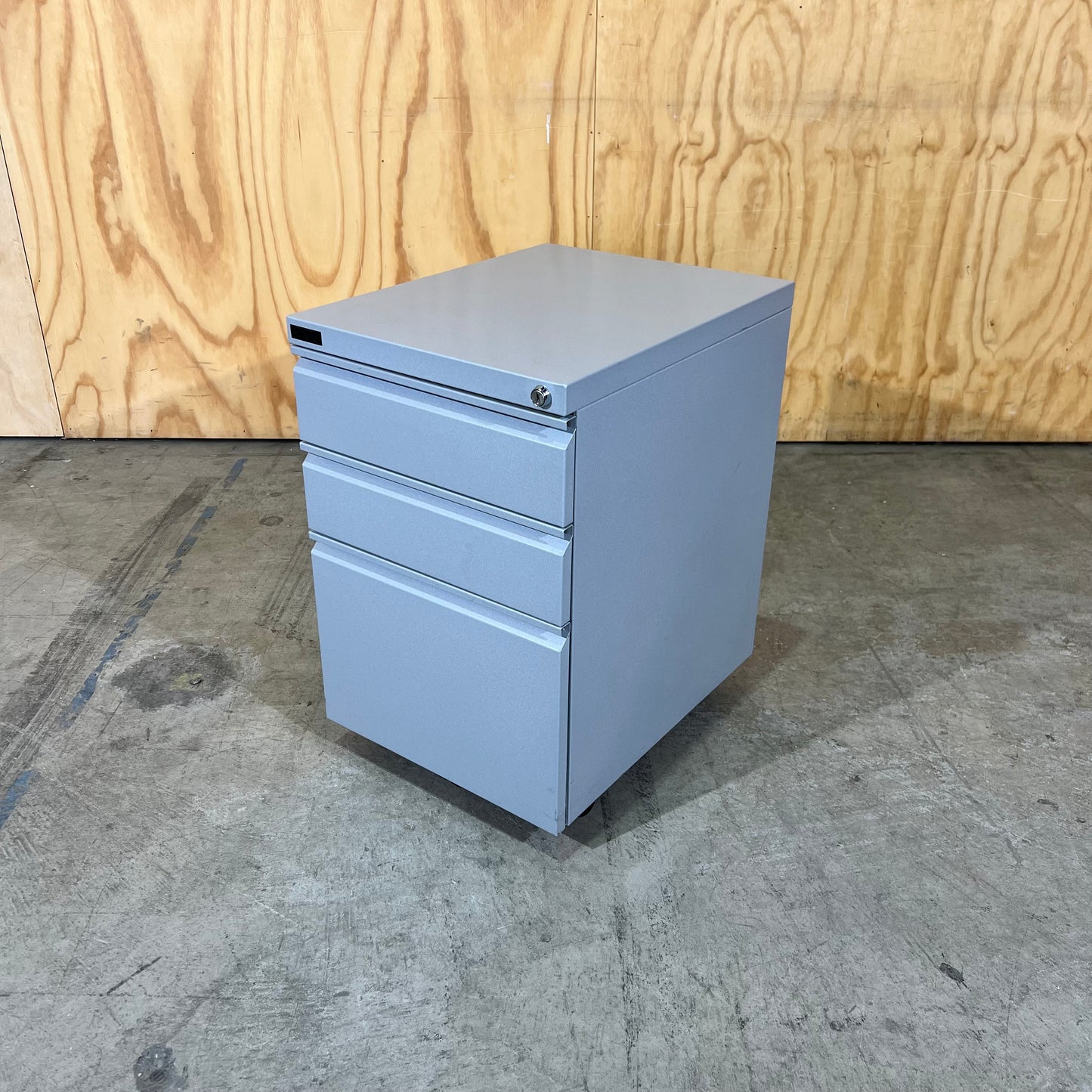 Schiavello Silver 3 Drawer Pedestal