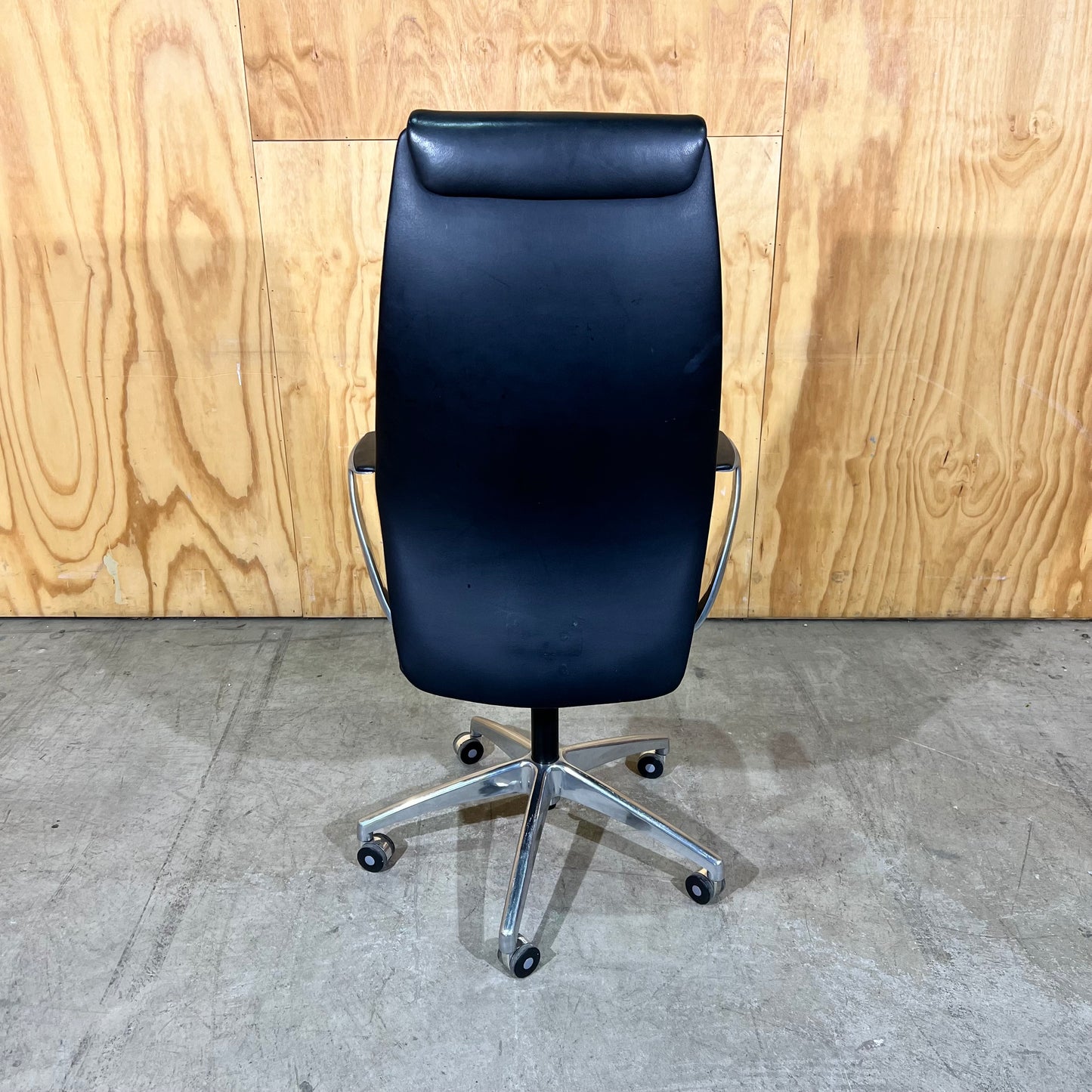 Eden Domain Leather Task Chair