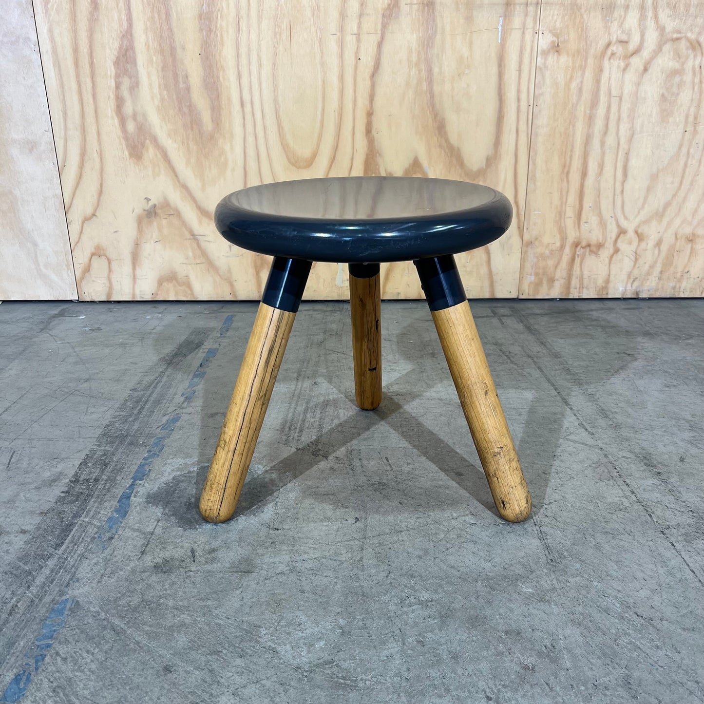 LifeSpaceJourney Spun Milking Stool