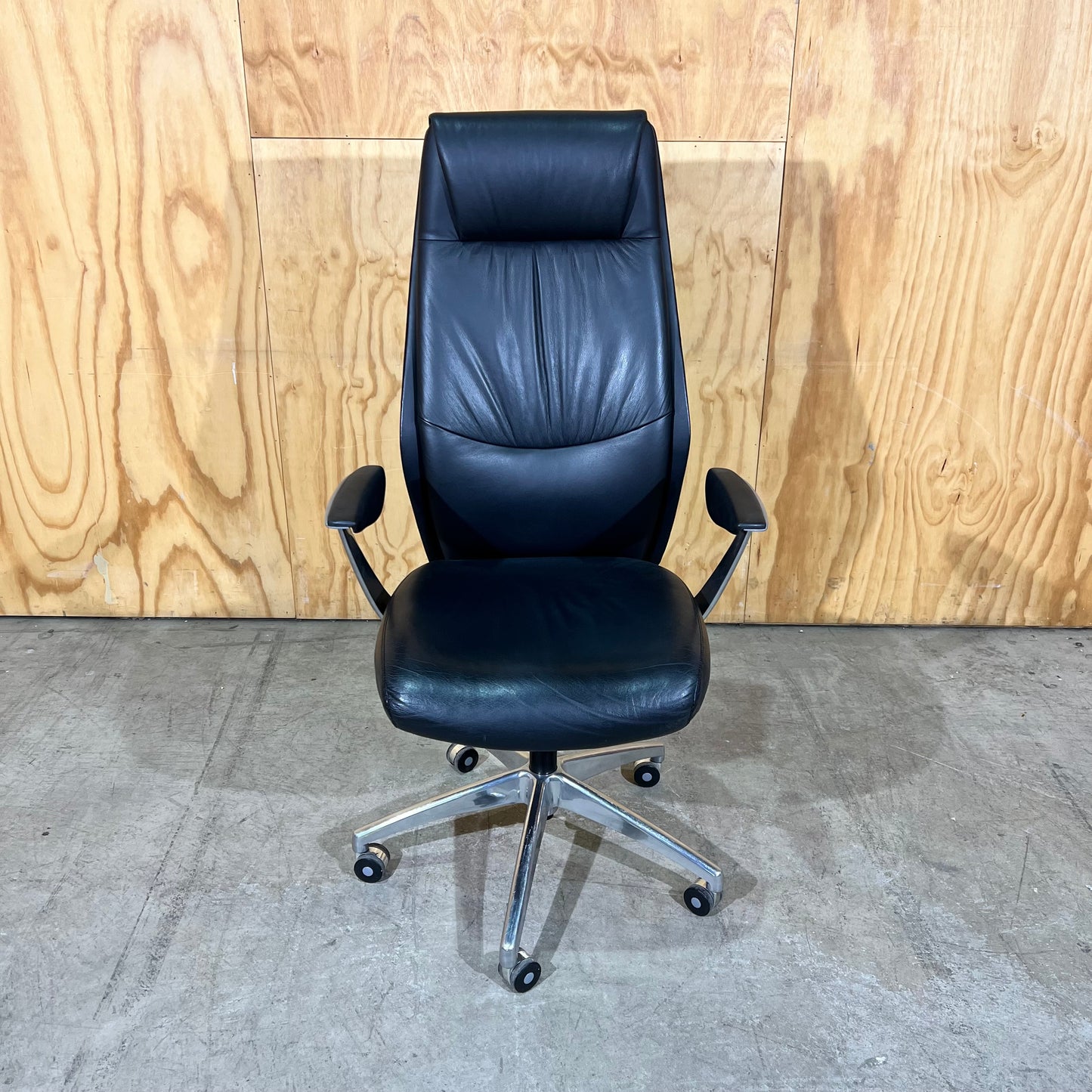 Eden Domain Leather Task Chair