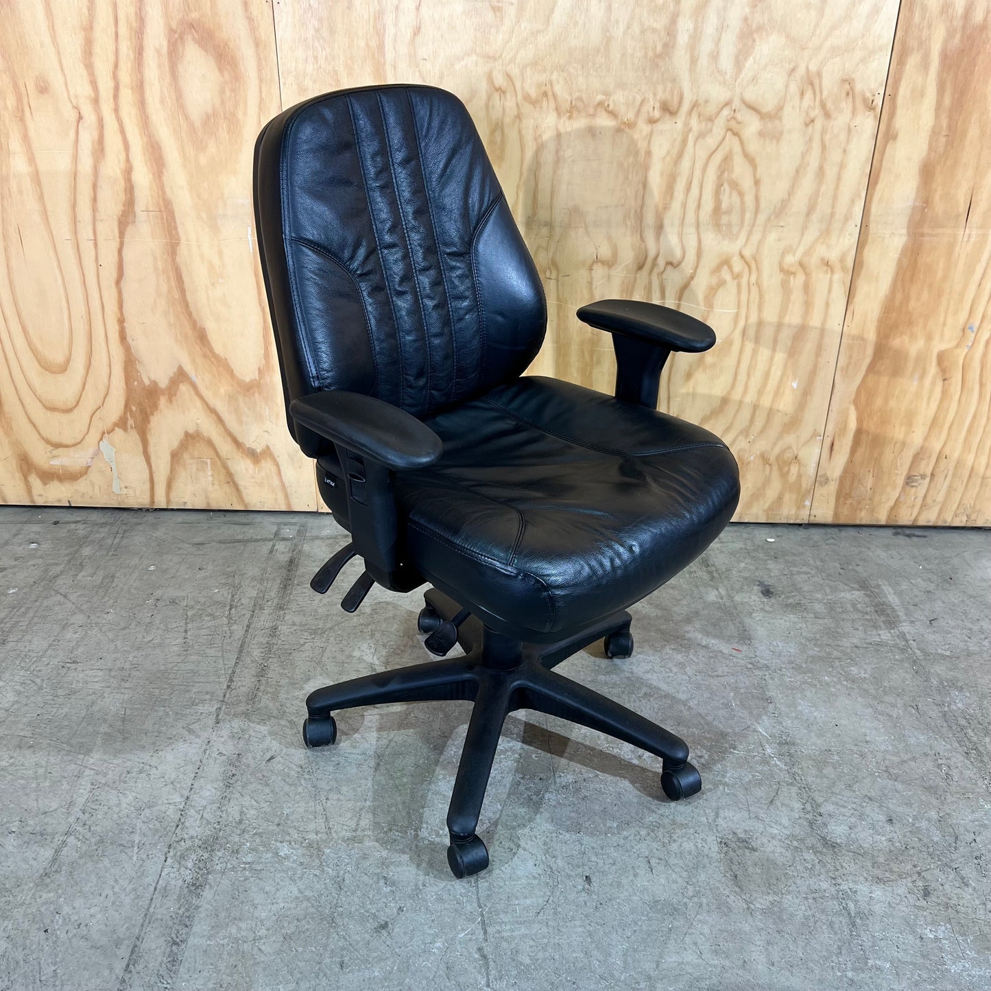 Style Executive Chair
