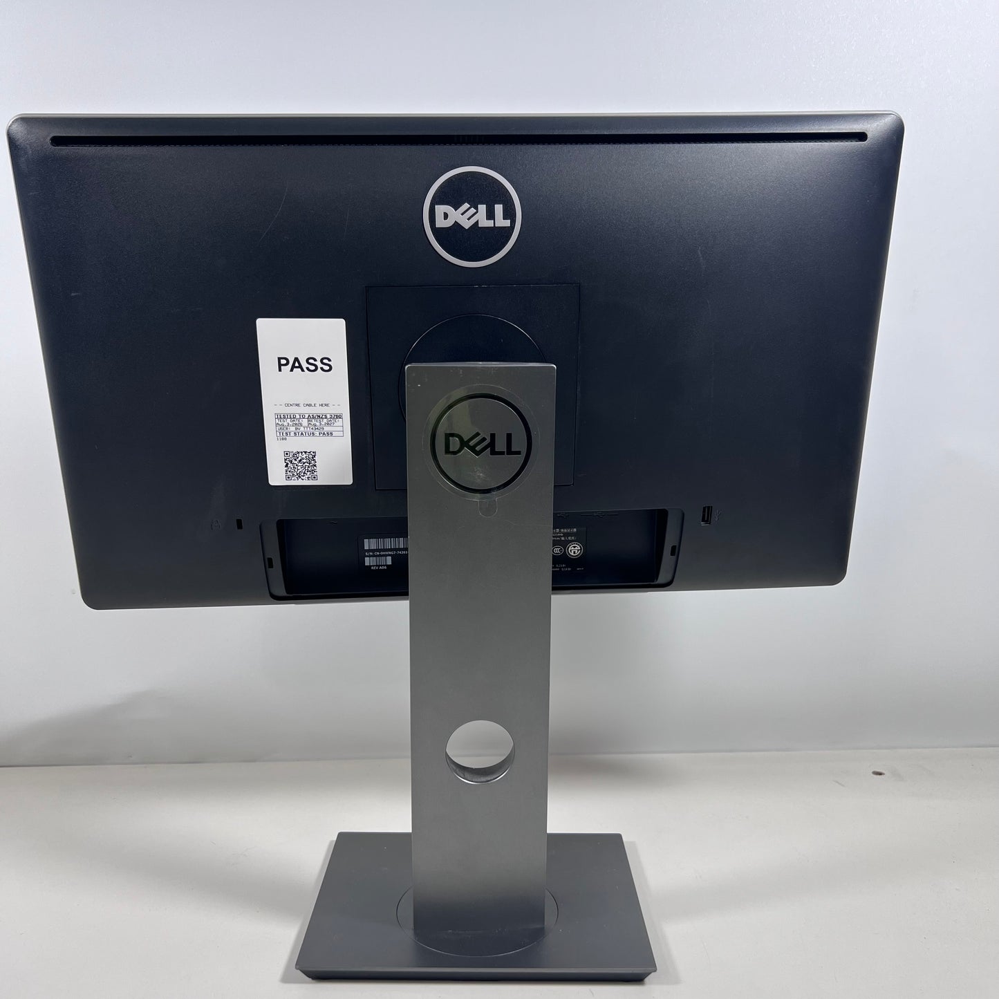 Dell 22" LED Monitor P2214HB