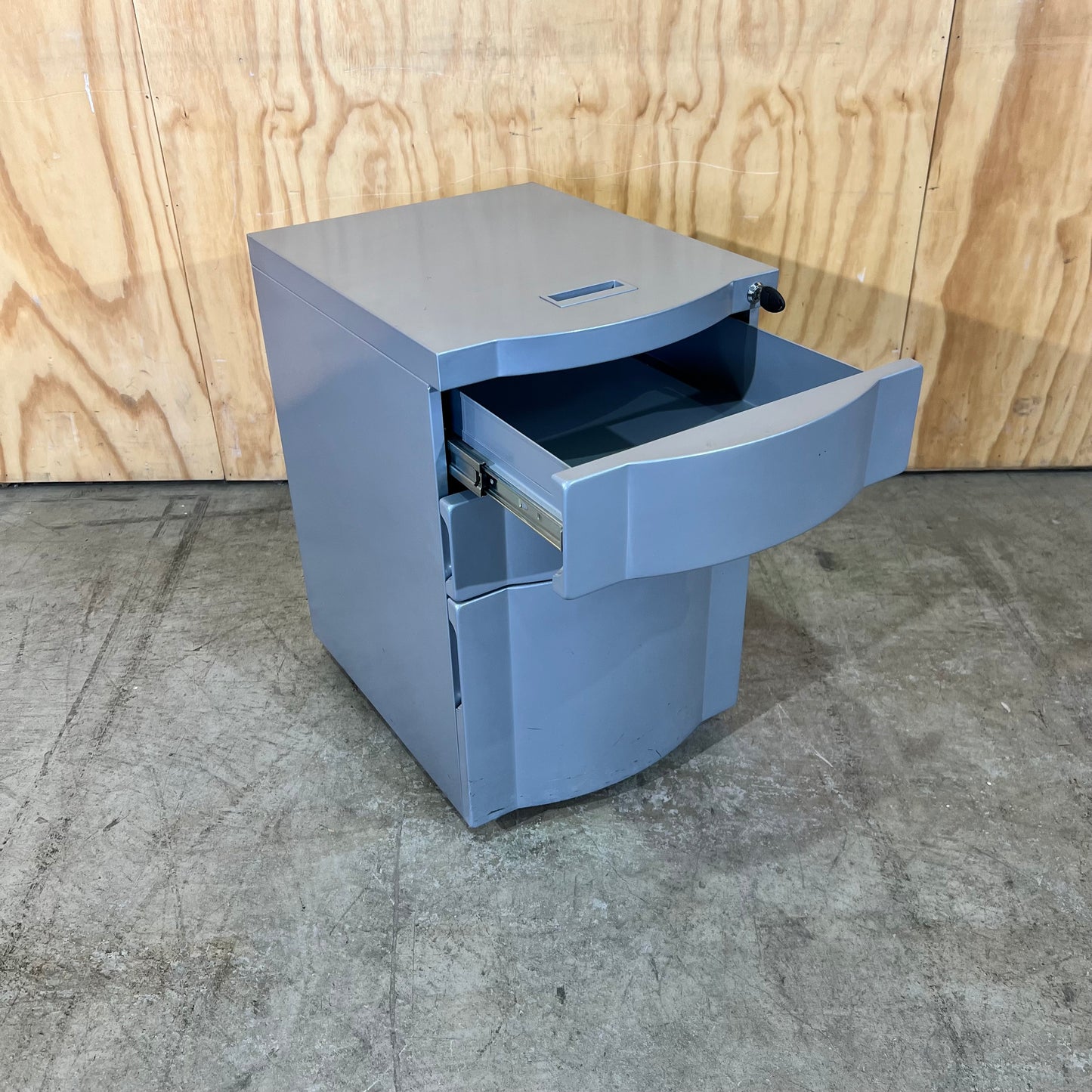 Silver Sloped 3 Drawer Pedestal