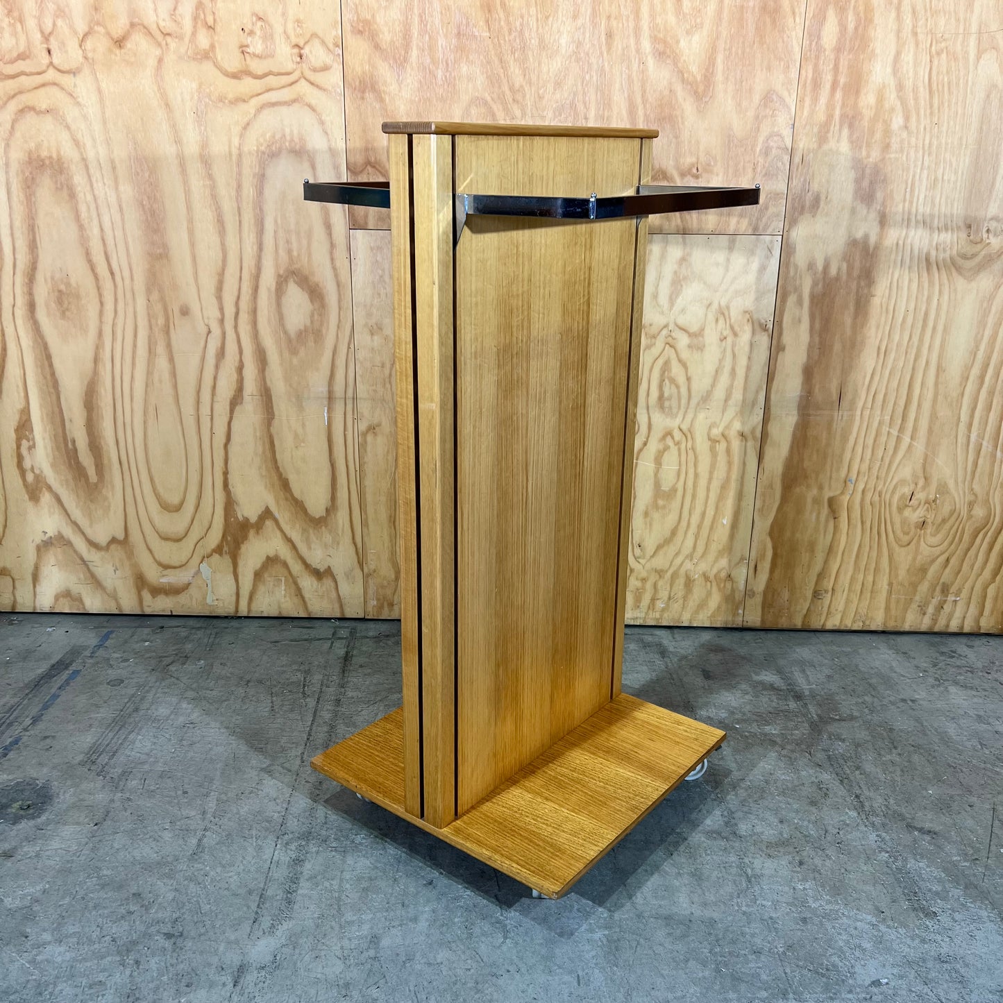 Double Retail Clothing Rack