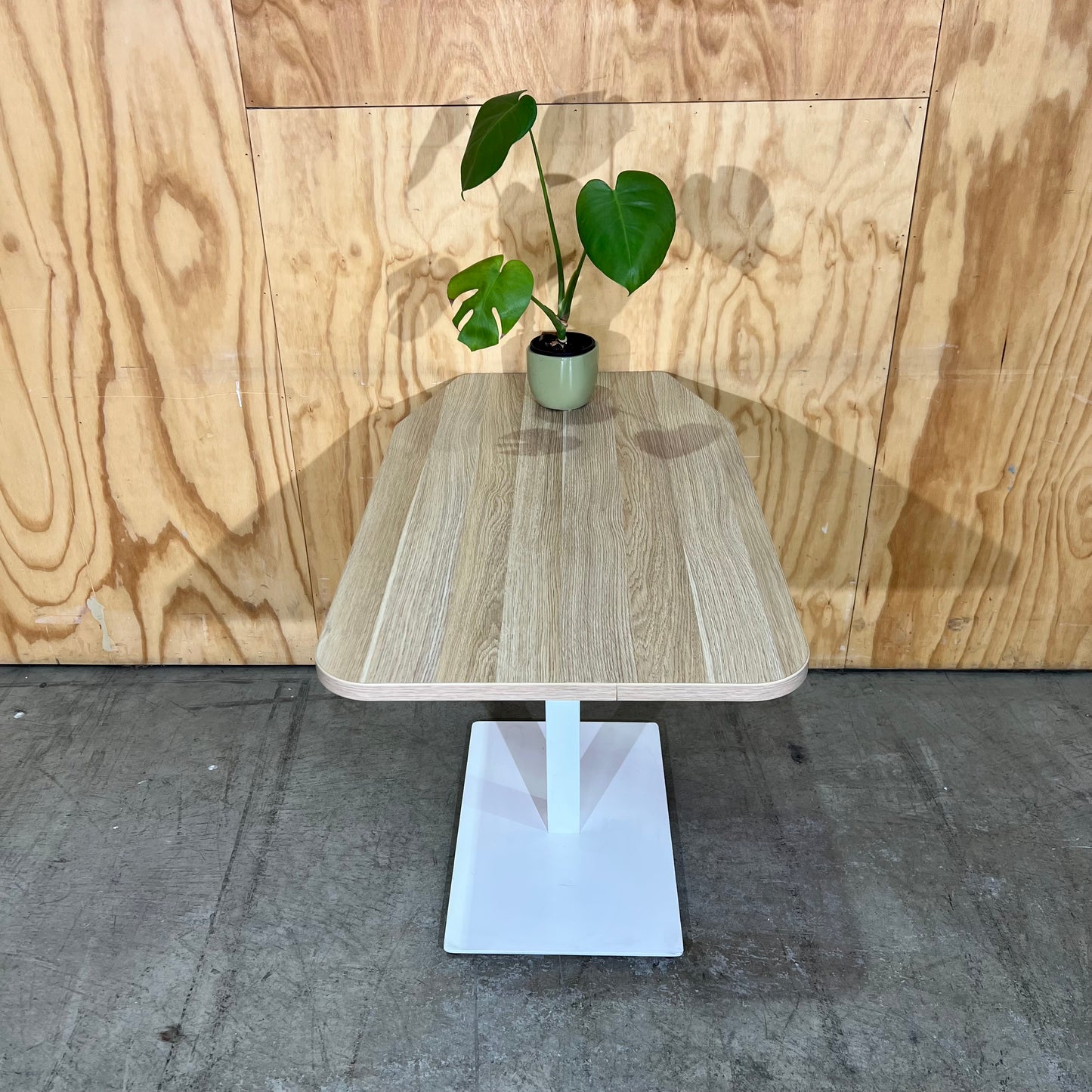 Small Millenia Auton Table on White Metal Base