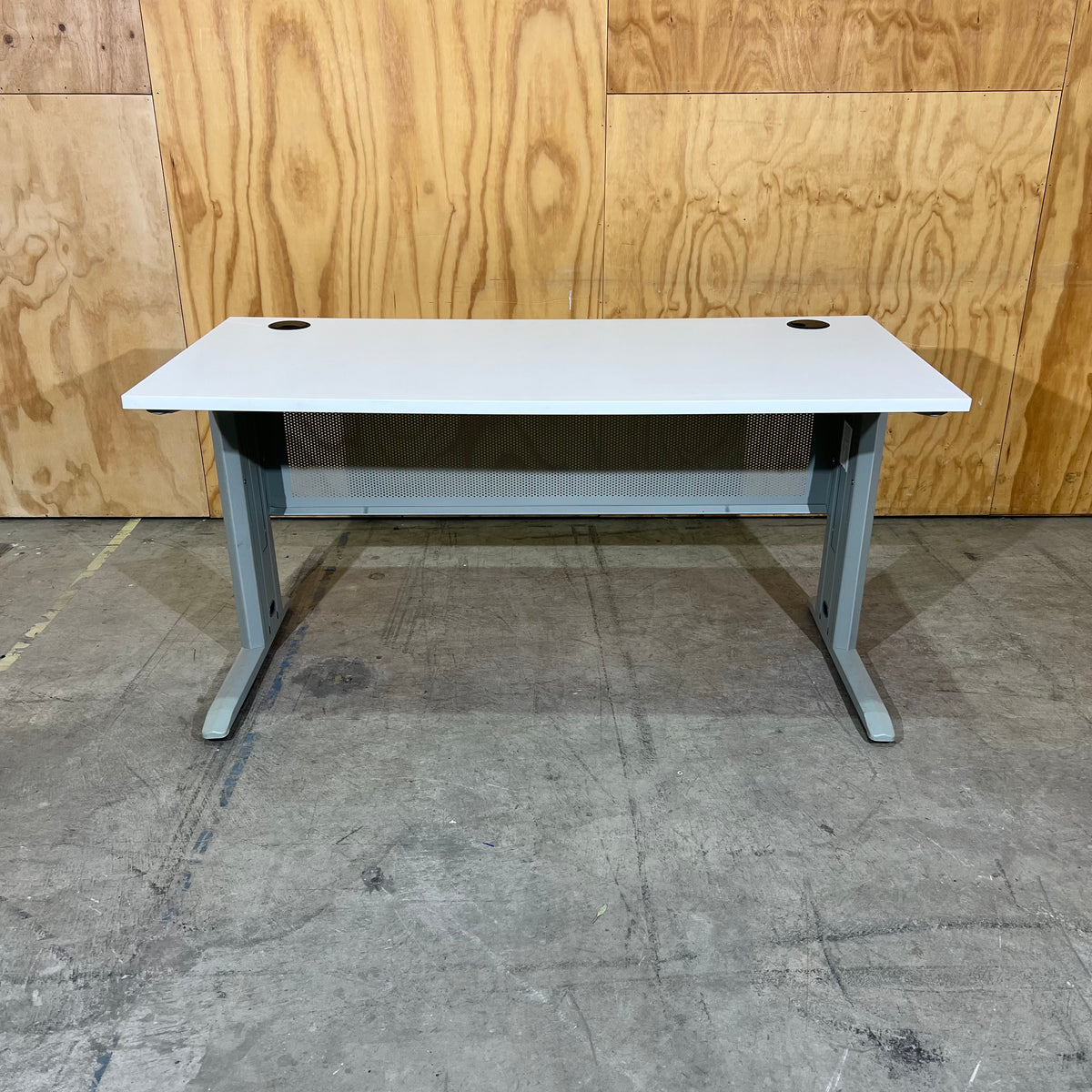 White Desk with Grey Base and Modesty Screen