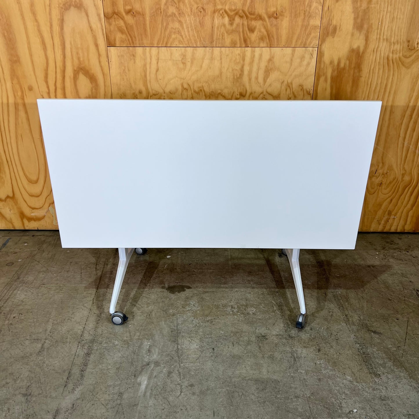 White flip top desk