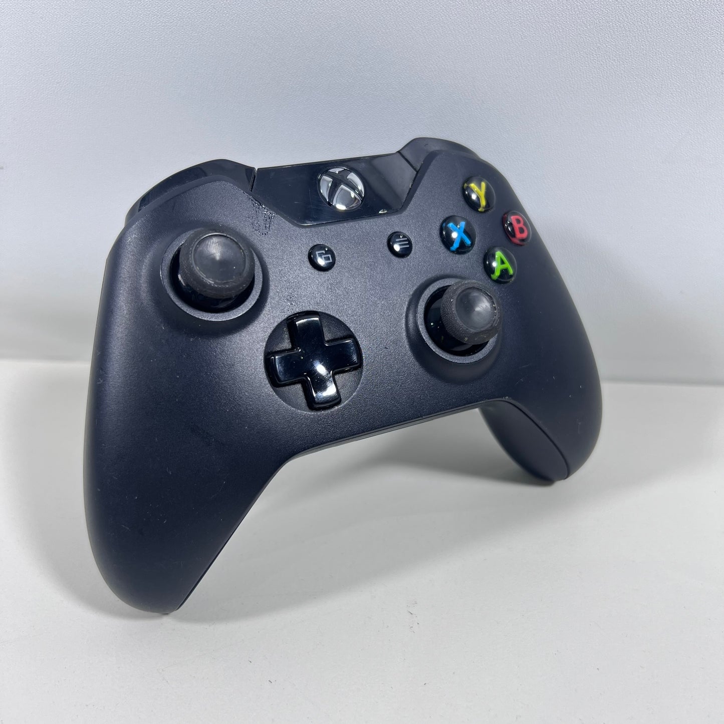 Microsoft Xbox One Wireless Controller (Model 1697)