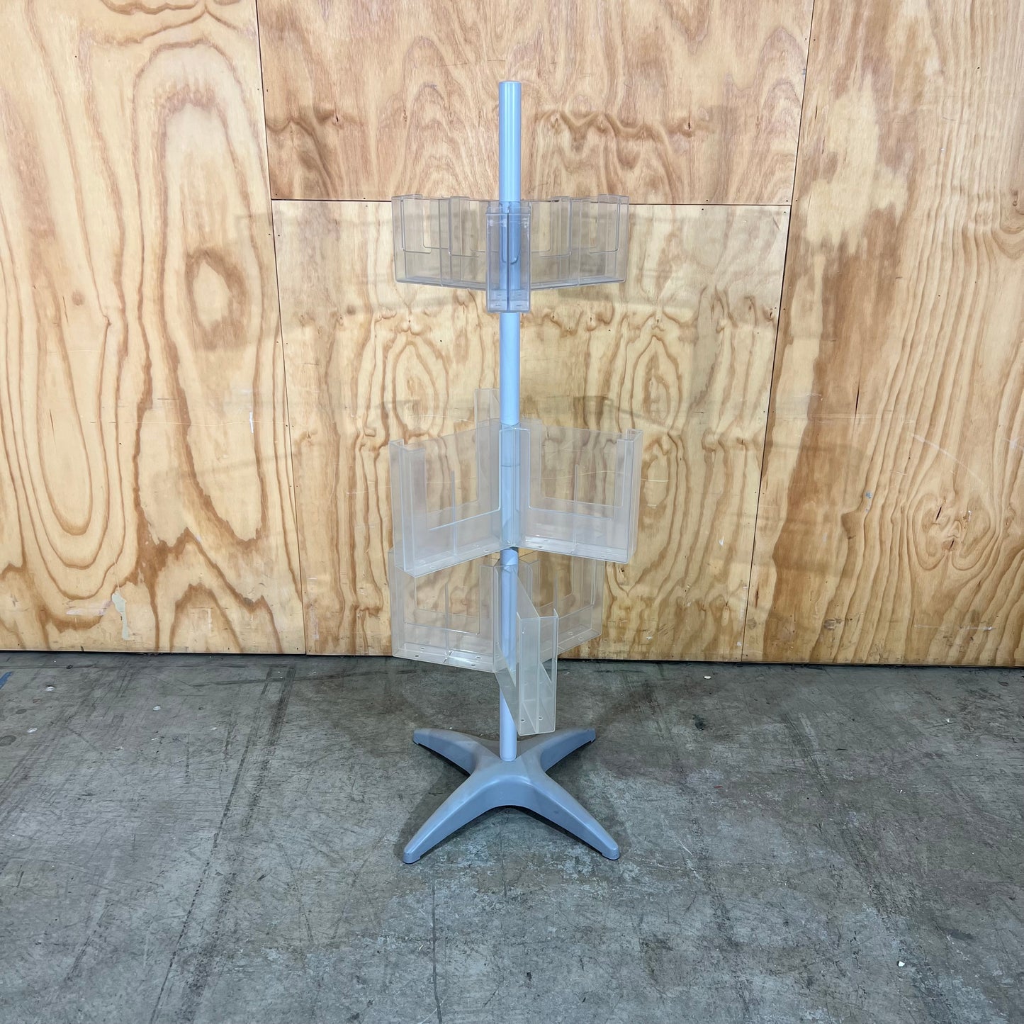 Brochure Stand