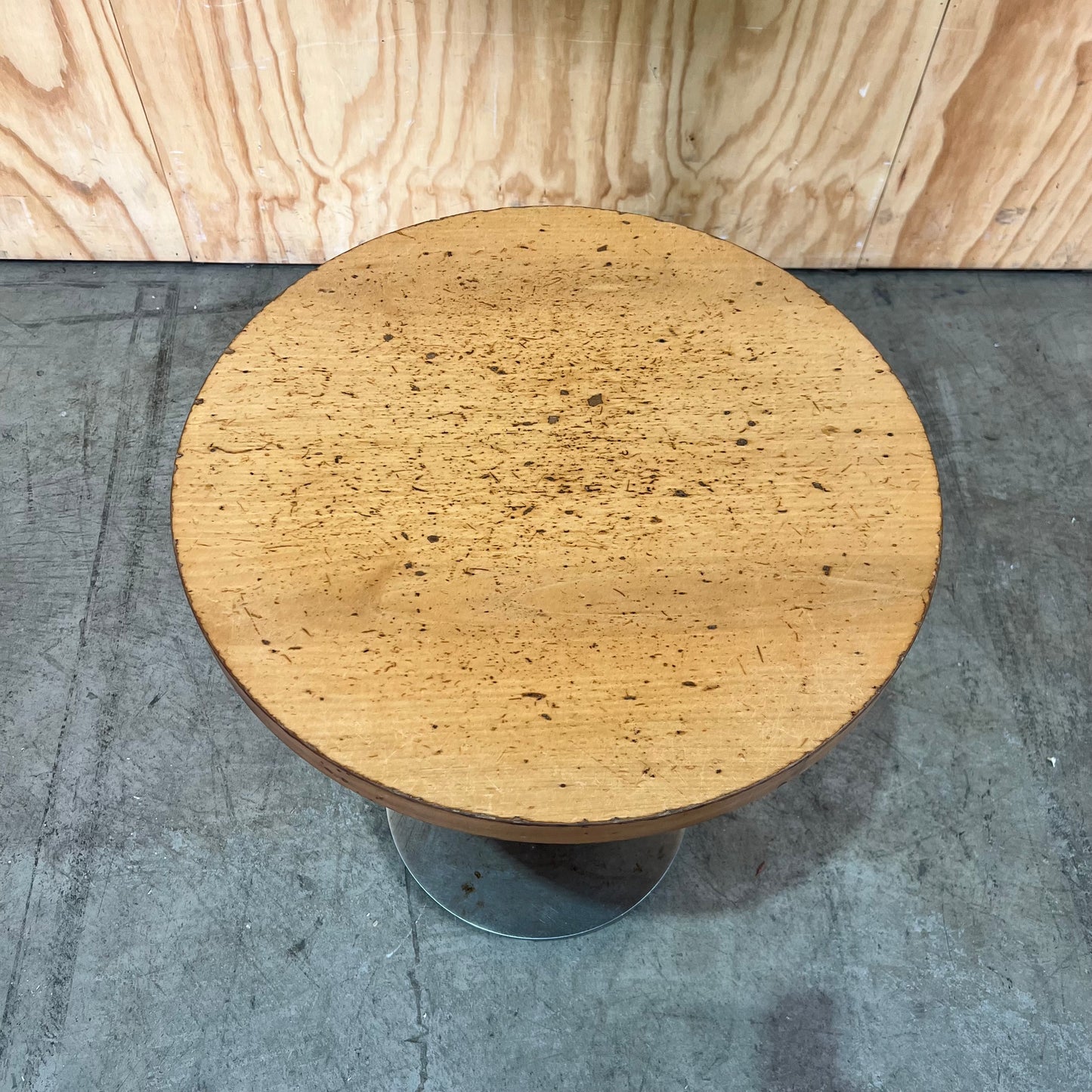 Industrial Round Ash Timber Table