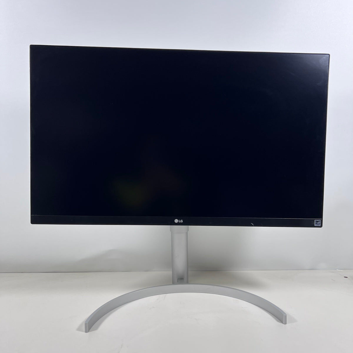 LG 27UK850 27" UHD 4K IPS LED Monitor with HDR 10