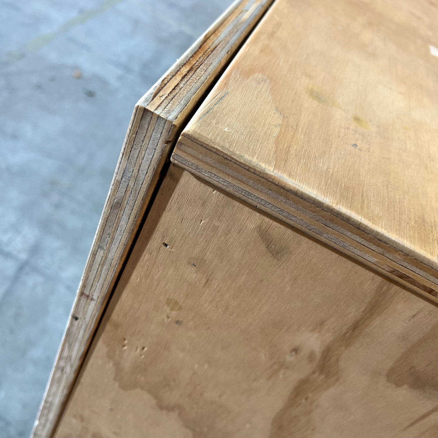 Ply Retail Reception Desk