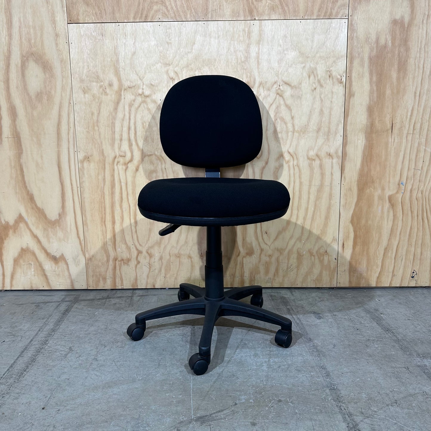 Stem Low Back Task Chair