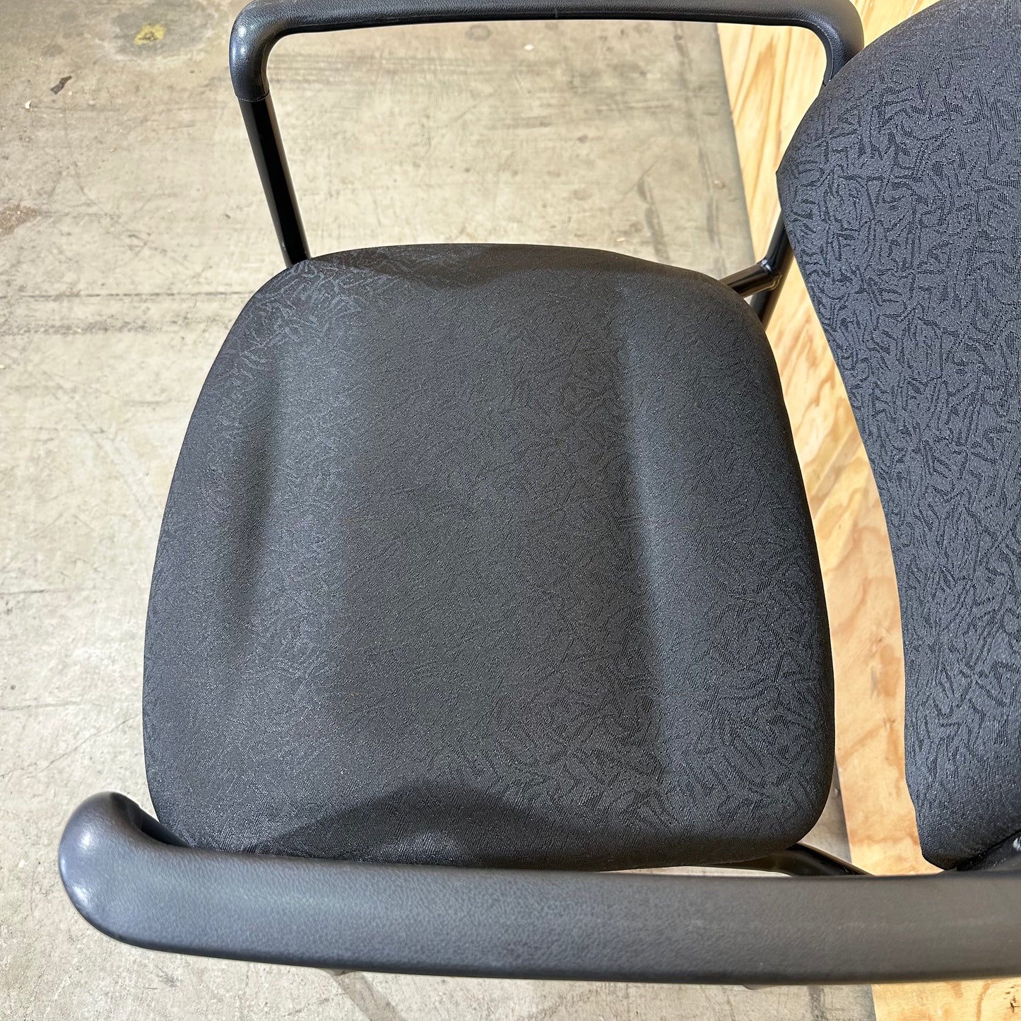 Black stackable visitor chair