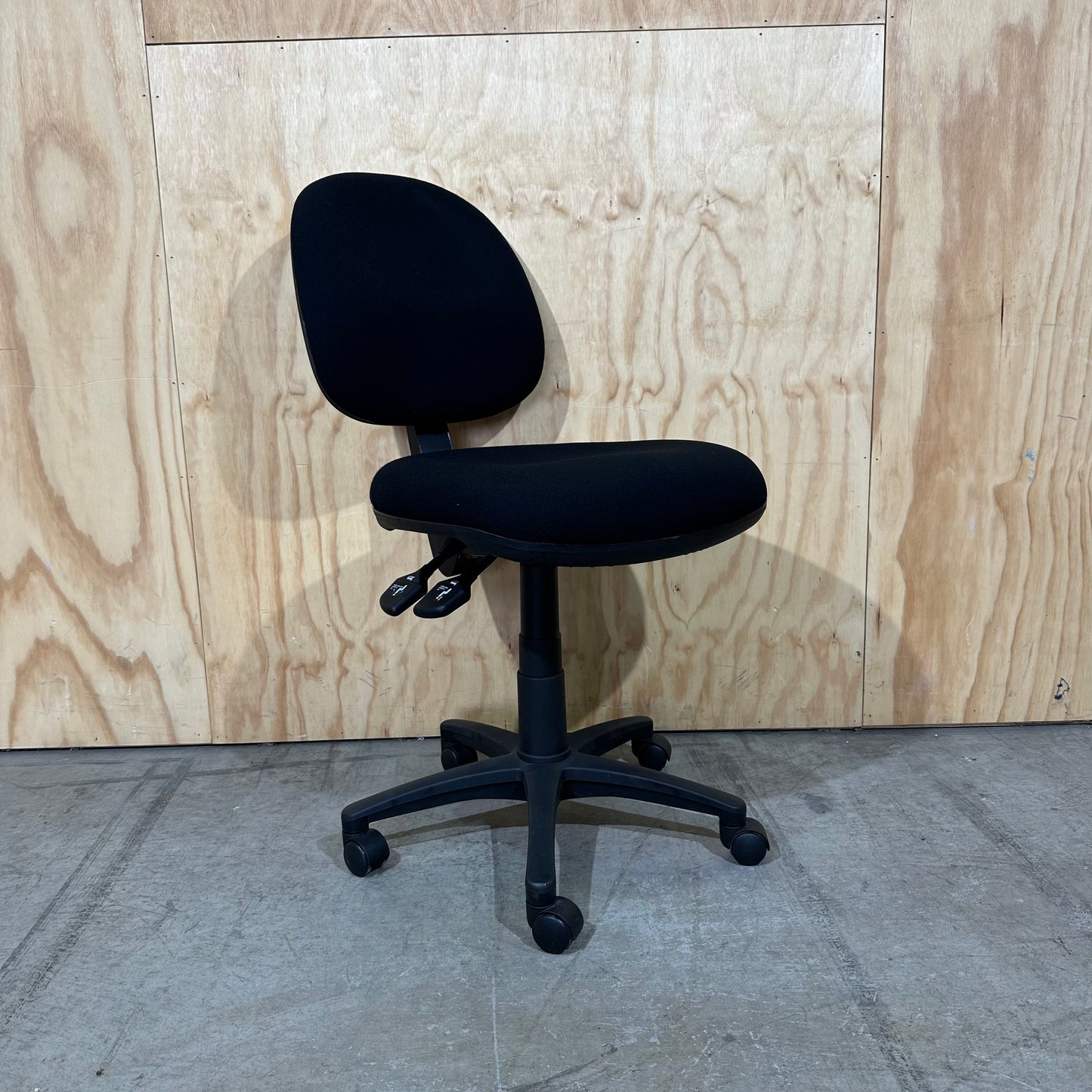 Stem Low Back Task Chair