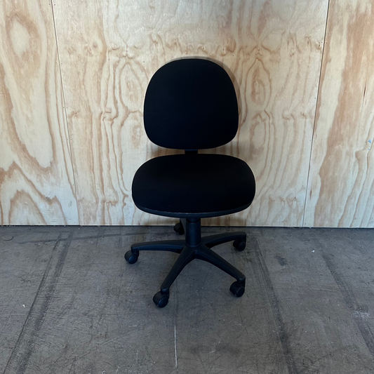 Black Standard Task Chair