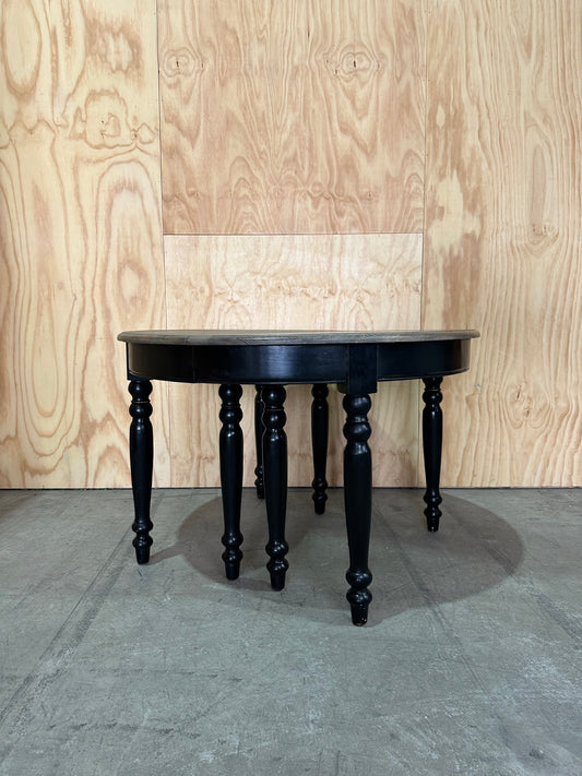 Blanc D'Ivoire Round Wooden Extendable Table