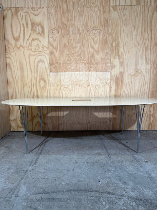 Boardroom table in beech veneer with Eiffel tower legs